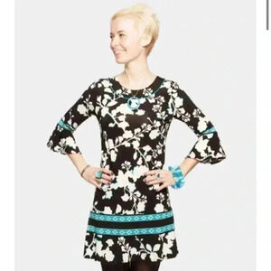 ⭐️ BCBGMaxazria black floral multicolored dress with bell sleeves in size small